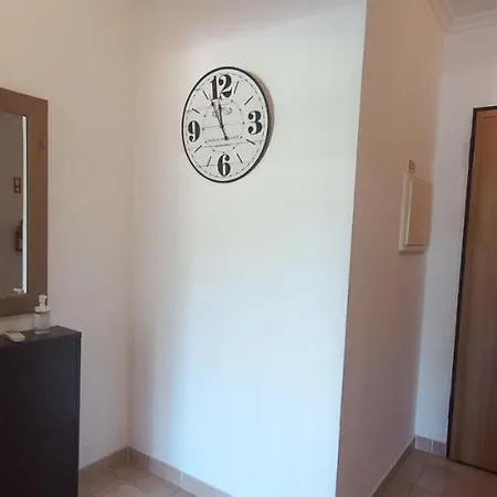 Pool & Tennis 公寓