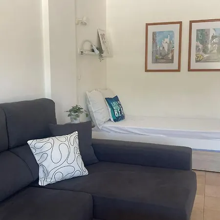 Pool & Tennis 公寓